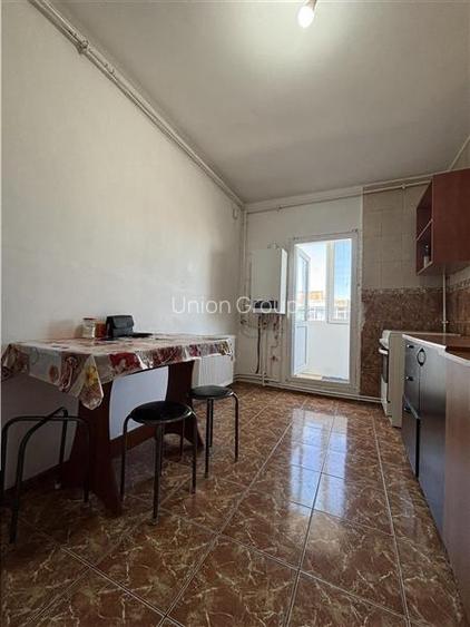 Apartament 3 Camere, Decomandat, Ideal pt Studenți/Studente, zona Tomis ll - 14