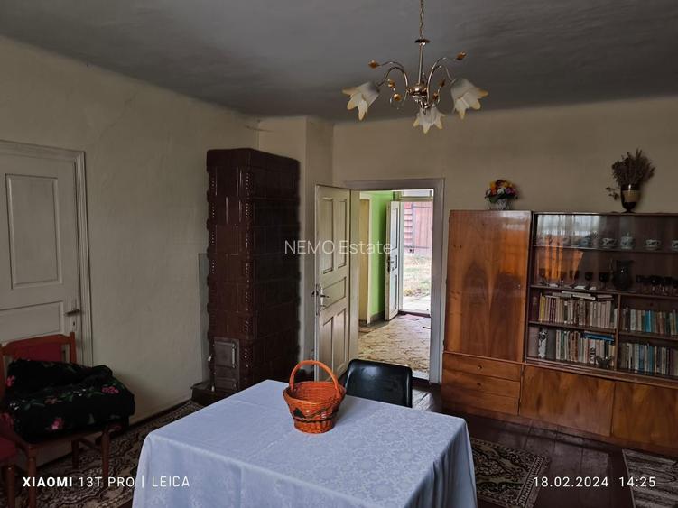 CASA DE VANZARE + ANEXE 2500 MP / PUTNA - 4