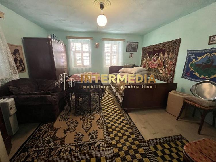 OKAZIE! Casa in Cricau 3 Camere 1300 mp. Curte Teren Fantana Utilitati Asfalt