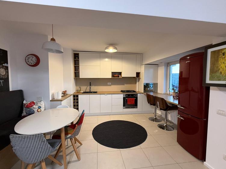 Unirii - Piata Alba Iulia, apartament modern, cu loc de parcare propriu