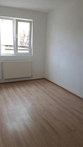 Apartament 3 camere decomandat,renovat,liber,123500 Euro