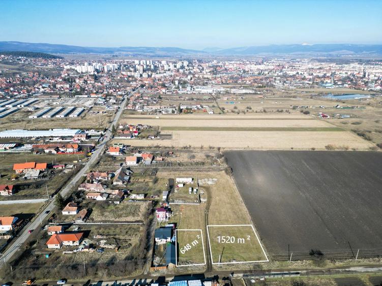 Două parcele de teren intravilan 648/1520 m² de vanzare Sfântu Gheorghe