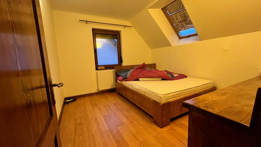 Casa, Curtea de AG- NOAPTEȘ, -zona verde, lac, piscina etc