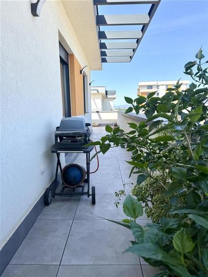 Apartament tip Penthouse, 3 camere, terasa 50mp – Coresi