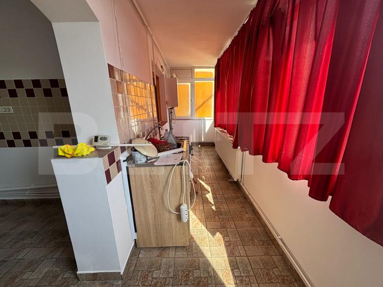 Apartament 3 camere, 76 mp, zona Nicolina