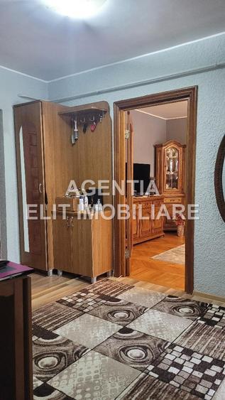 Apartament 3 camere, zona Centrala