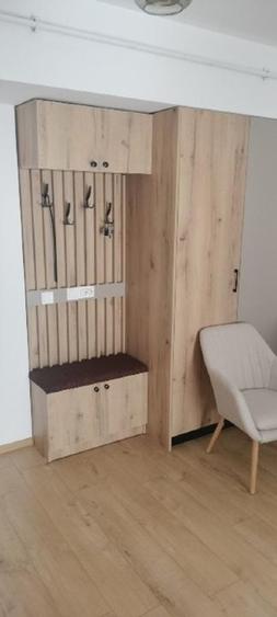 Apartamentul se vinde mobilat  utilat și mai dispune de 11 m de balcon .Seîntr-