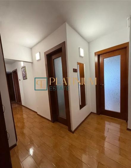 P4902 Apartament DECOMANDAT cu 3 camere in zona Aradului