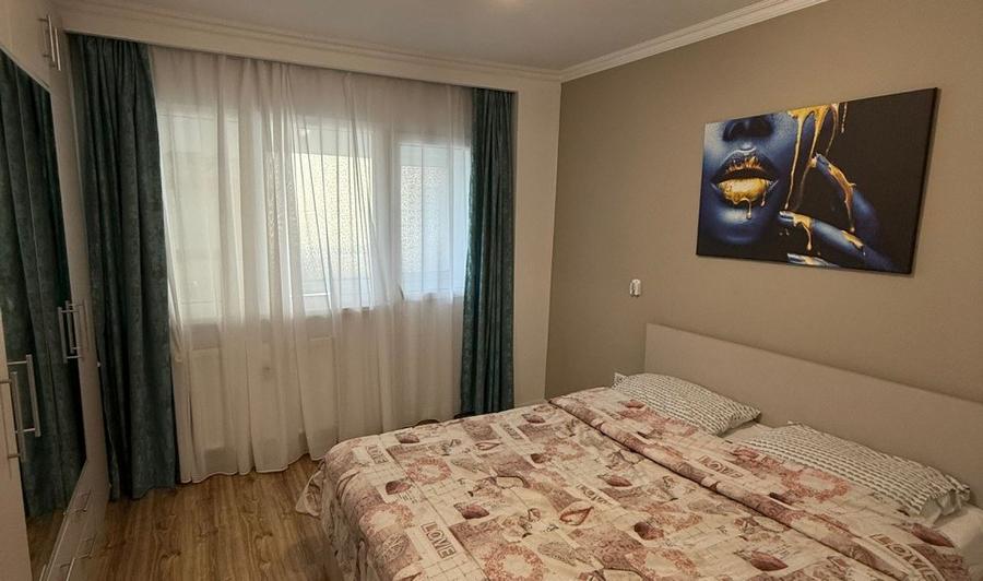Apartament 3 camere cu terasa mare si vedere la parcul Tei