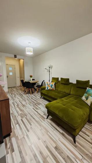 Apartament cu 3 camere, 60 mp, balcon, zona Parcului Poligon