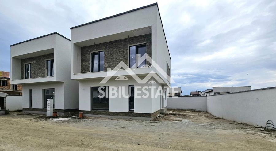 Casa Selimbar, imobil nou