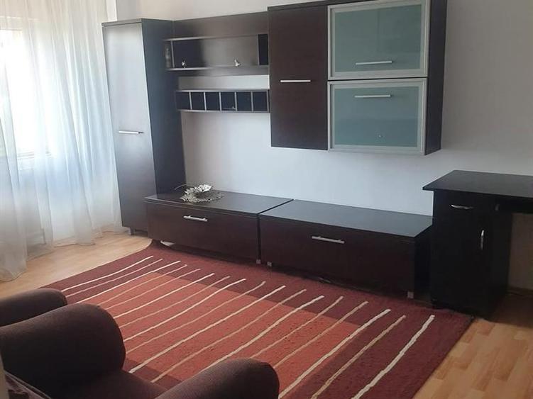 Apartament cu 3 camere Calafat