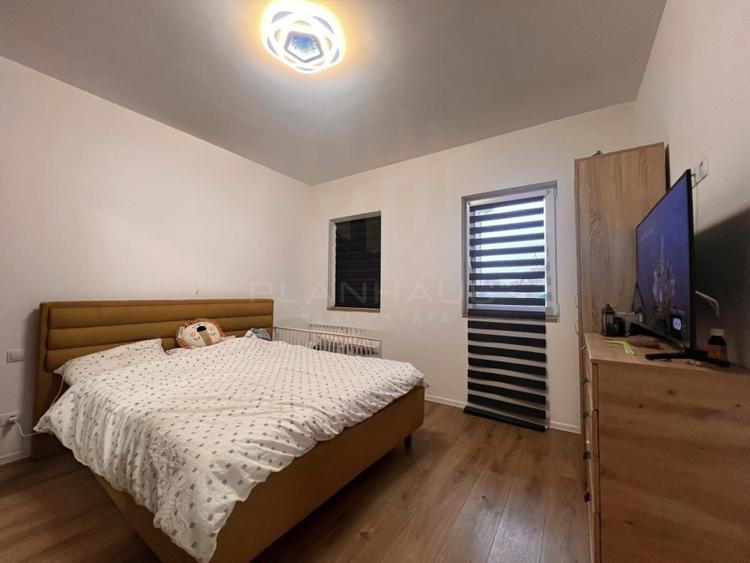 Apartament 3 camere, 53 mp, zona Sasar