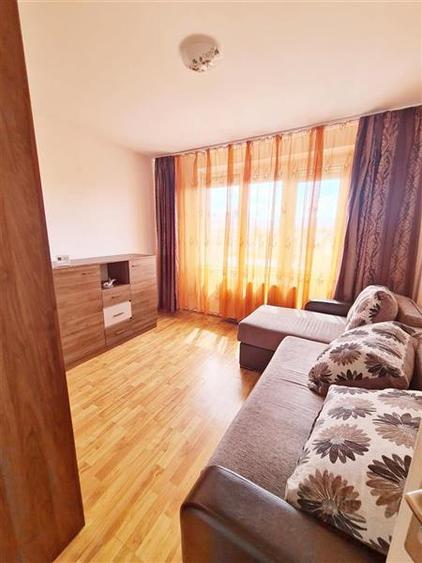 Apartament 3 camere decomandat, 2 bai, etaj intermediar Craiter