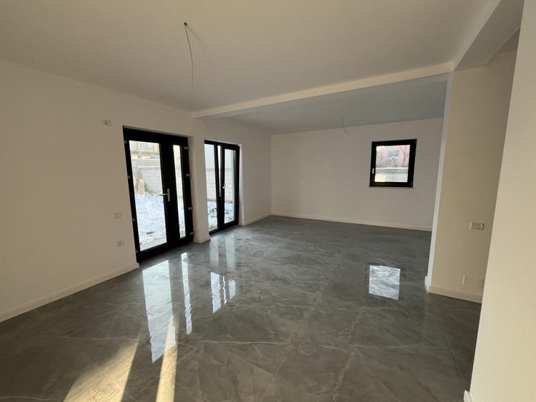 Vila P+1E, 4 camere, placa beton, proiect deosebit, Valu lui Traian!