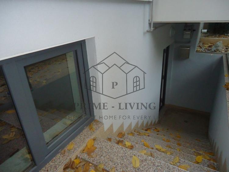 APARTAMENT/ SPATIU COMERCIAL LA VANZARE IN PRIMAVERII