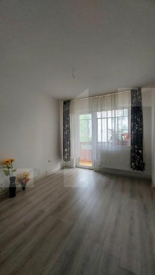 Apartament 3 camere decomandate, 71 mp, mobilat și utilat, etaj 2/10, Simeria