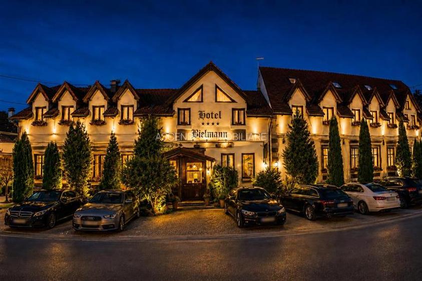 Hotel 3* + Pensiune 4*, piscina, teren tenis, 6.200mp parc privat +, Sanpetru, B - 3