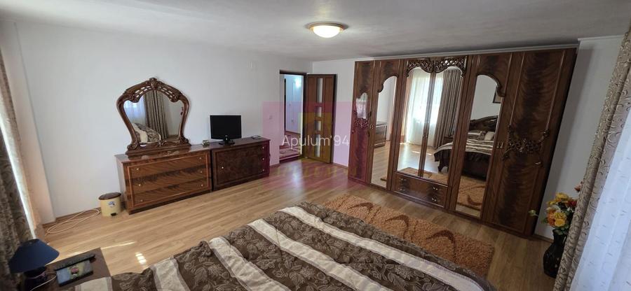Vila cu 7 camere de vanzare in Busteni - 16