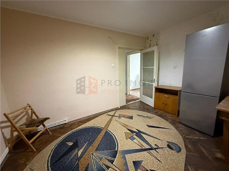 Apartament 2 camere cf 2 semidecomandat zona Ultracentrala
