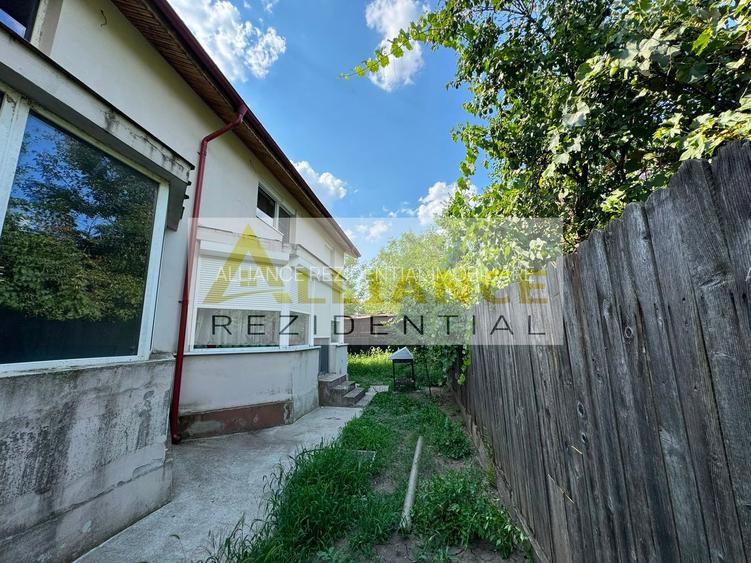 DUPLEX INTREG DE VANZARE CU TEREN 1086 MP - FRUMUSANI