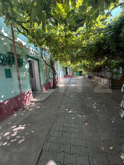 Casă de vânzare, 253 mp, zona Central