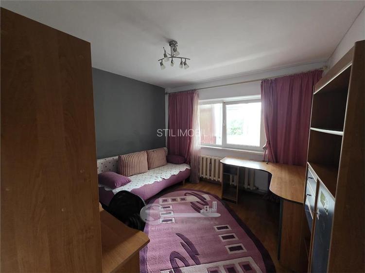Apartament 3 camere decomandat 2 bai Nicolina - Gradinita nr. 1 - 7