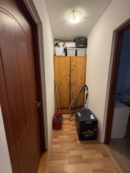 Apartament cu 4 camere, semidecomandat, etaj 4/5 - Sagului