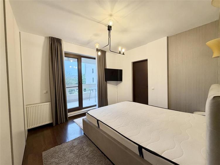 3 Modern Rooms OMV Pipera  Parking and Storage