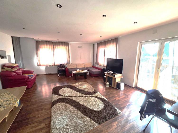 Cabana de vanzare, 200 utili, 600 teren, locatie de Vis -Muntele Rece