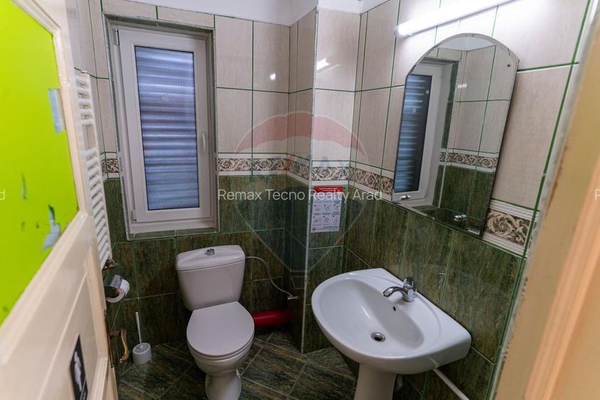 Casă / Vilă cu 6 camere de închiriat în zona Centru Vechi - 14