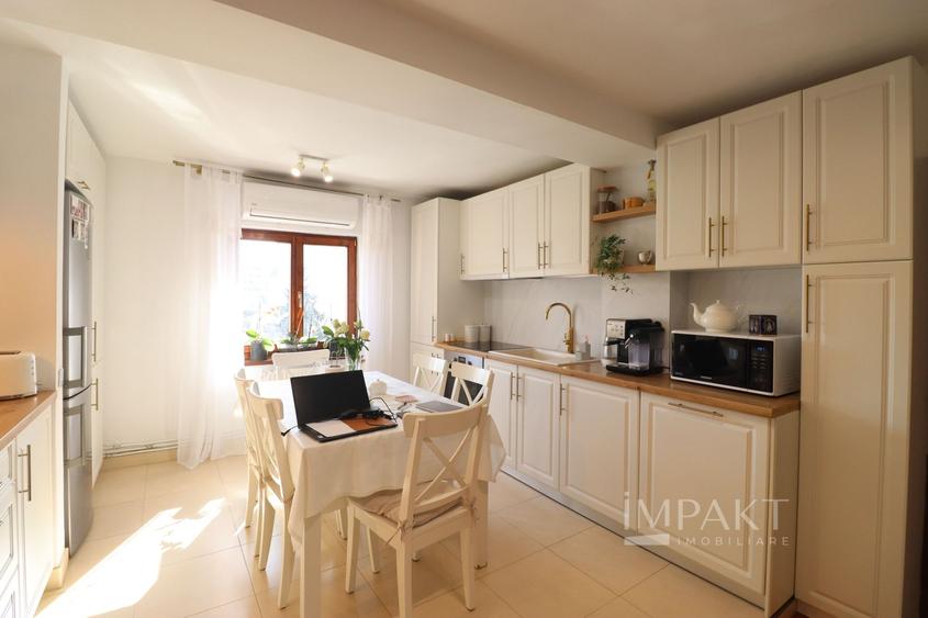 Apartament confort sporit cu  4 camere, zona The Office!