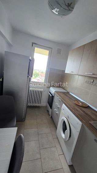 De închiriat apartament 2 camere - 10
