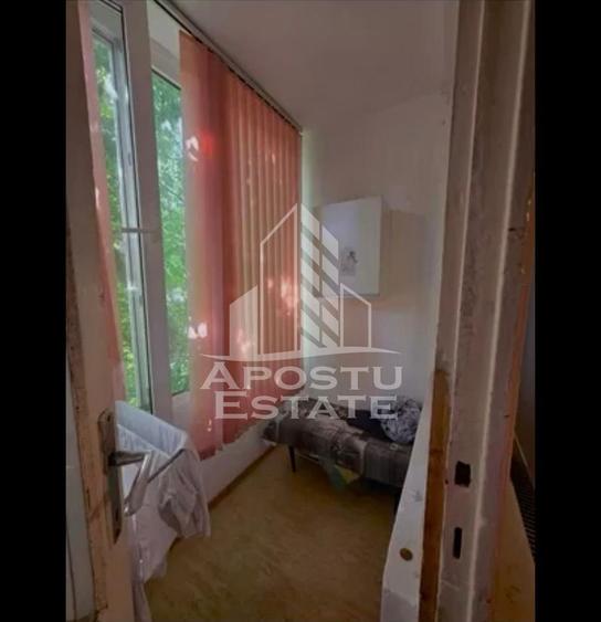 Apartament cu 2 camere - Centrala proprie, Complex Studentesc