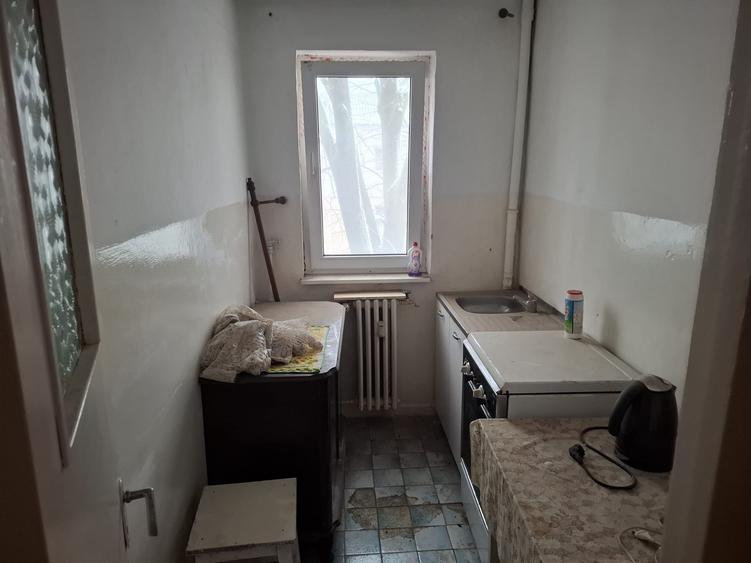 Apartament 2 camere, etaj 4/4, 42 mp totali, zona Sud – Mausoleul Eroilor
