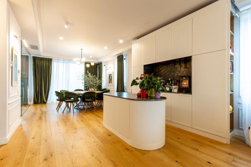Penthouse Mobilat si Utilat cu Priveliste Panoramica spre oras
