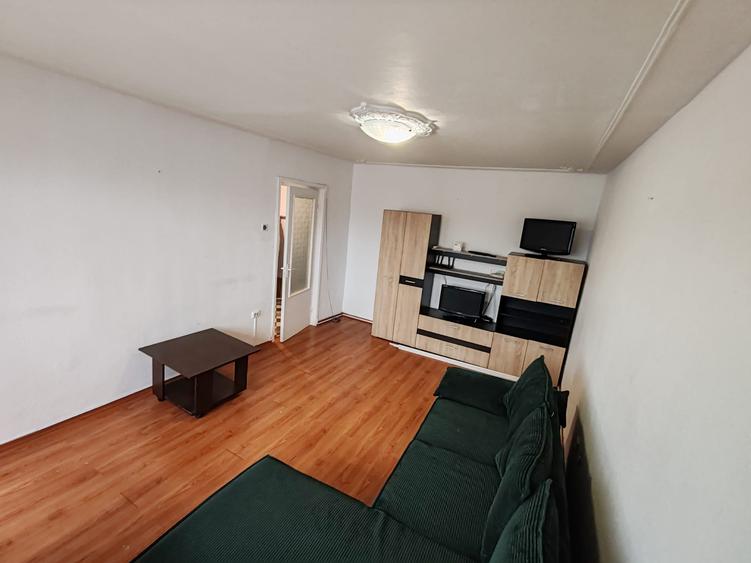 Apartament 2 camere decomandat Casa de Cultura