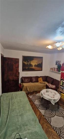Apartament cu centrala decomandat parter zona Soarelui