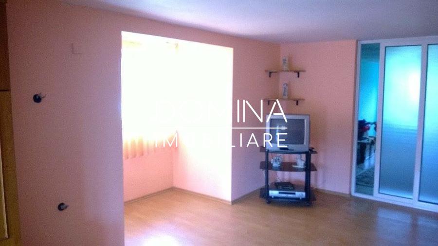 Vânzare casă P+1, cu teren 3.200 mp, în comuna Logrești, sat Măru