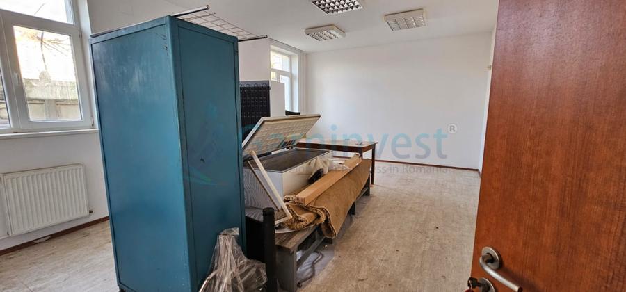 Cladire mixta - birouri si spatii depozitare - atelier, in zona Clujului, Oradea
