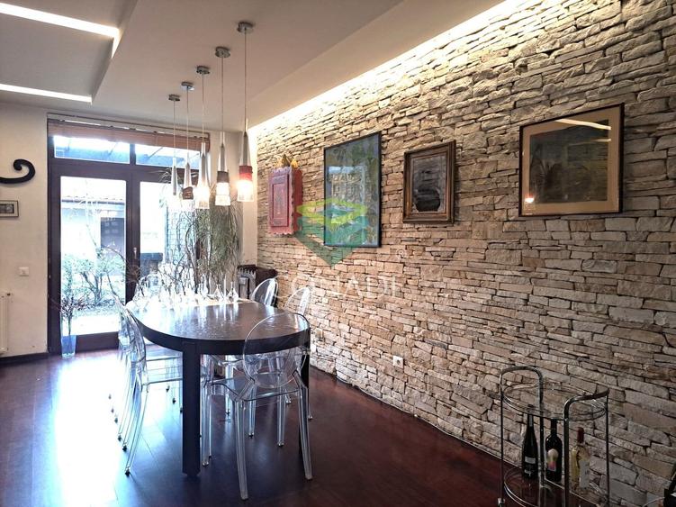 Zona Baneasa, vila speciala de vanzare, 290 mp construiti