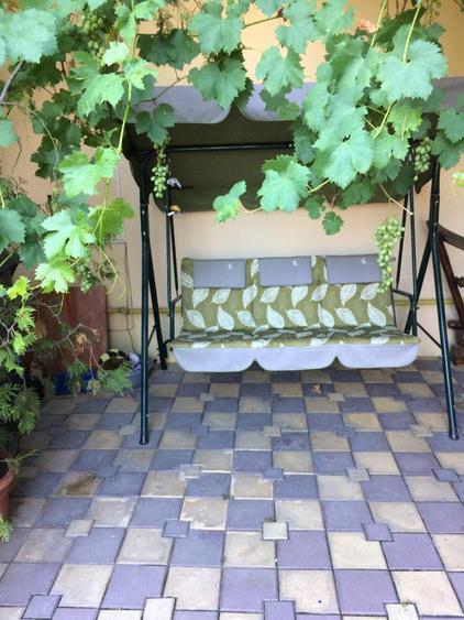 Vila multifamiliala /3 apartamente si 1 studio /Sector 2 /curte individuala