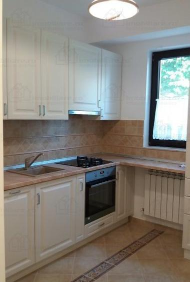 Apartament in zona Romana-Dacia cu 5 camere nemobilate