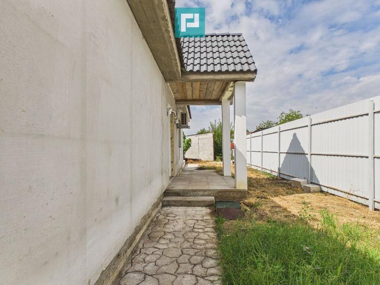 Casă nouă cu 3 camere și 420 mp teren în Sântana