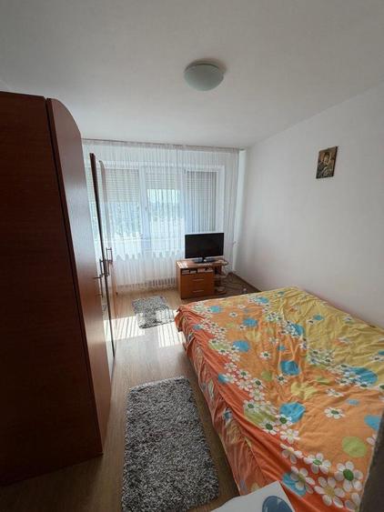 Apartament 3 camere, decomandat, -
