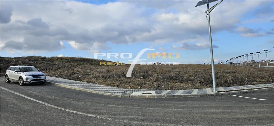 Teren 965mp.deschidere la 3 strazi, pe malul Lacului Techirghiol