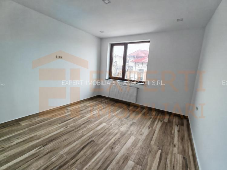 Spațiu comercial de închiriat în Centru | Poziție premium - 10
