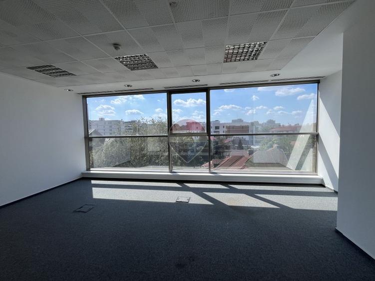 Spațiu de birouri de 370 mp de închiriat în zona Decebal – Alba Iulia