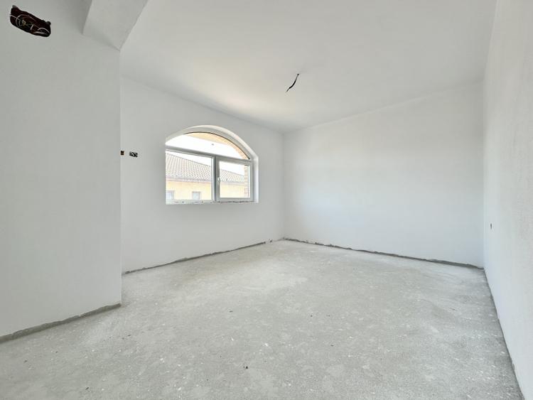 Comision 0! Casa individuala, 150 mp, 4 camere, 4 bai, Dezmir