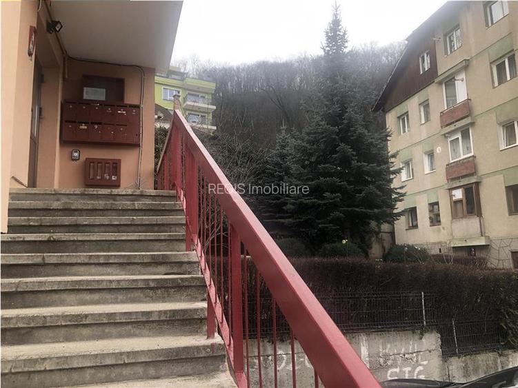 Bloc Vila Central | 3 camere la etaj intermediar cu 2 parcari - 18
